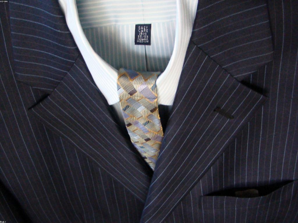 សំណួរ និង សំណេីរ៖ ការទទួលស្គាល់និងការជួយគ្នា