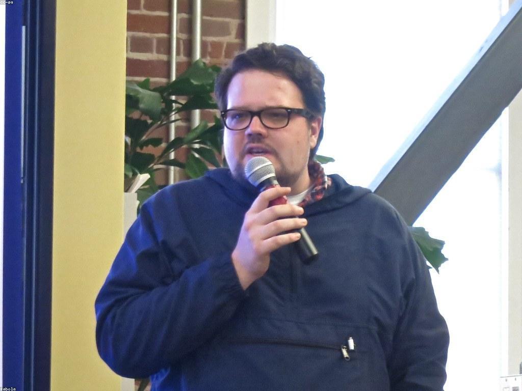 សារៈសំខាន់នៃសំណួរ និង សំណេីរ ក្នុងការសហការណ៍